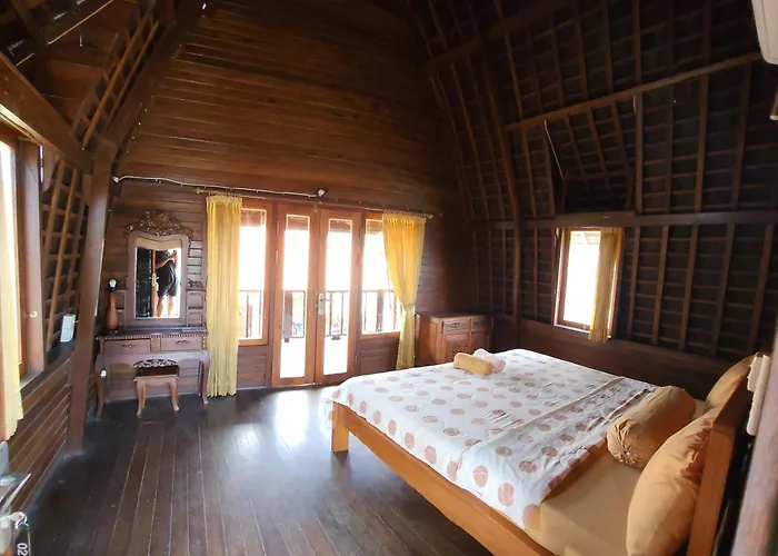 Suka Beach Bungalow